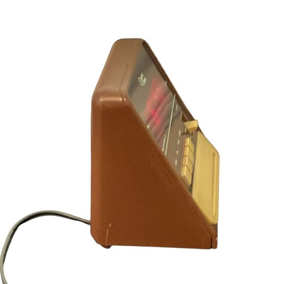 Vintage Cosmo Time Digital Alarm Clock Radio Brown & Gold Retro Design - Picture 6 of 11